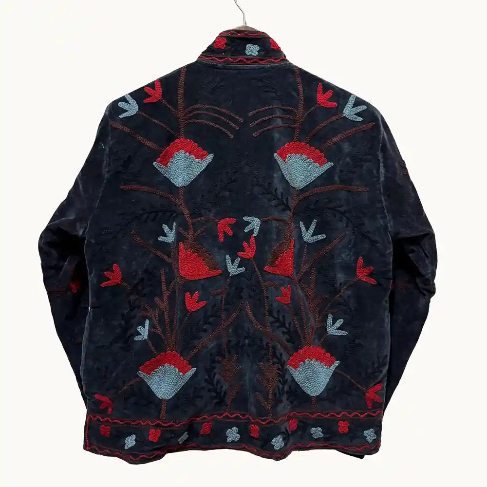 Giacca in velluto ricamato stile Suzani