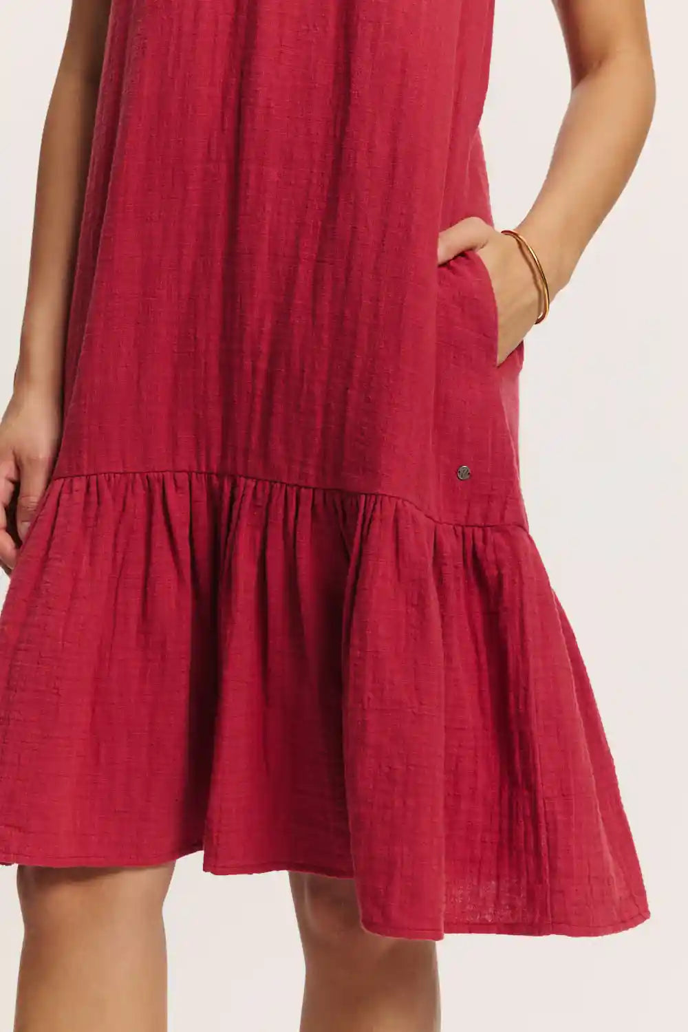 Texture mussola slub cotone bio strutturata rosso granato
