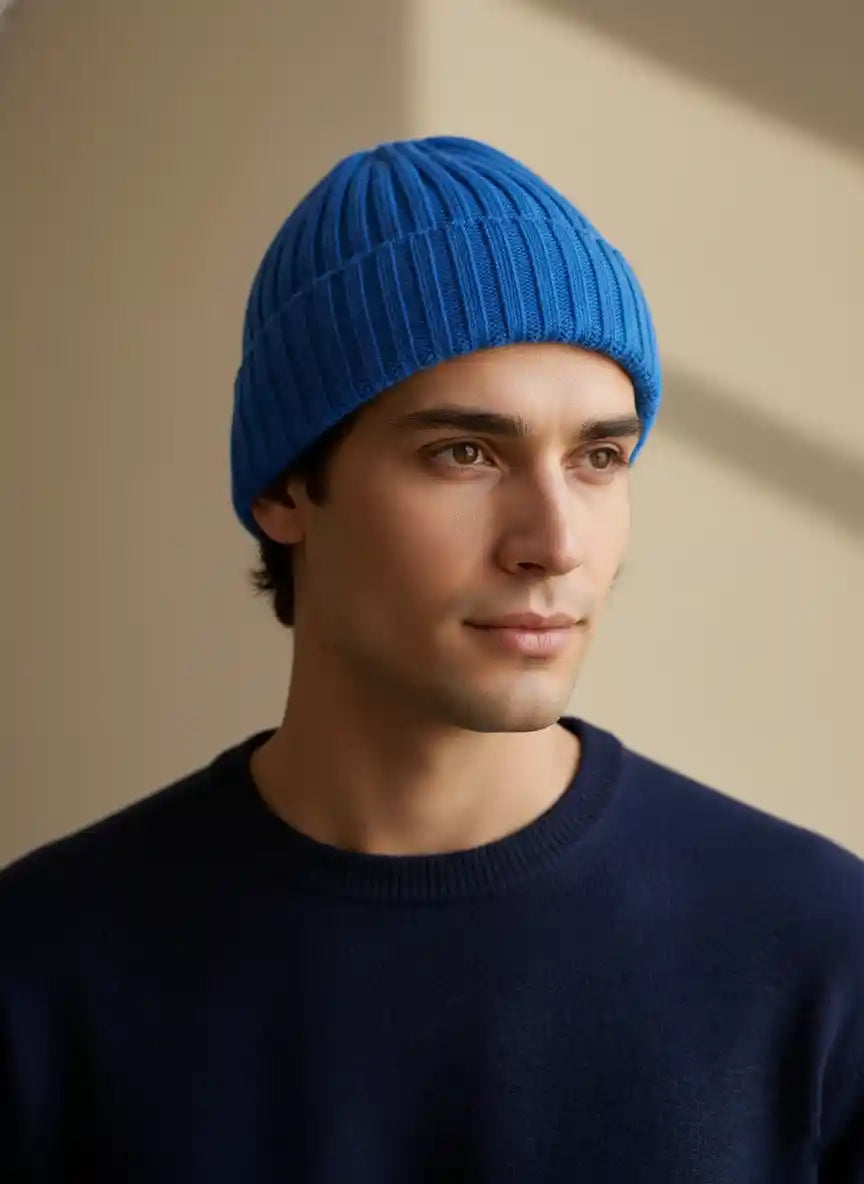 Cappello uomo in cashmere blu elettrico