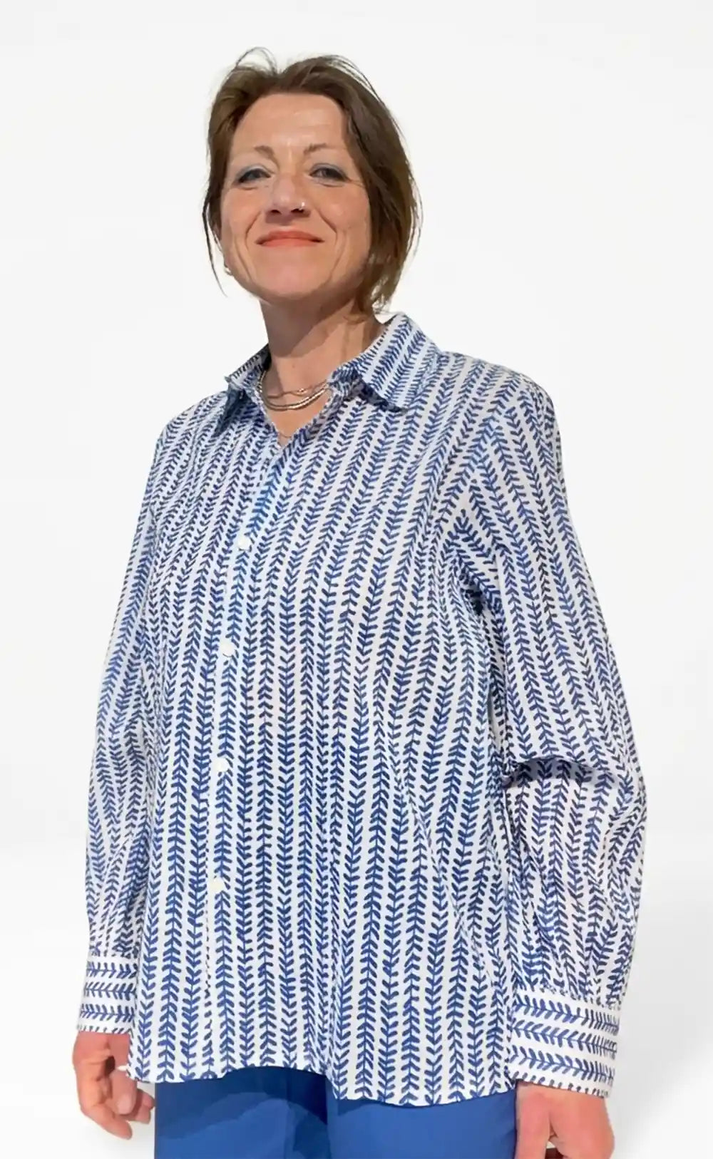 Camicia donna cotone leggero stampa block print foglioline blu cobalto