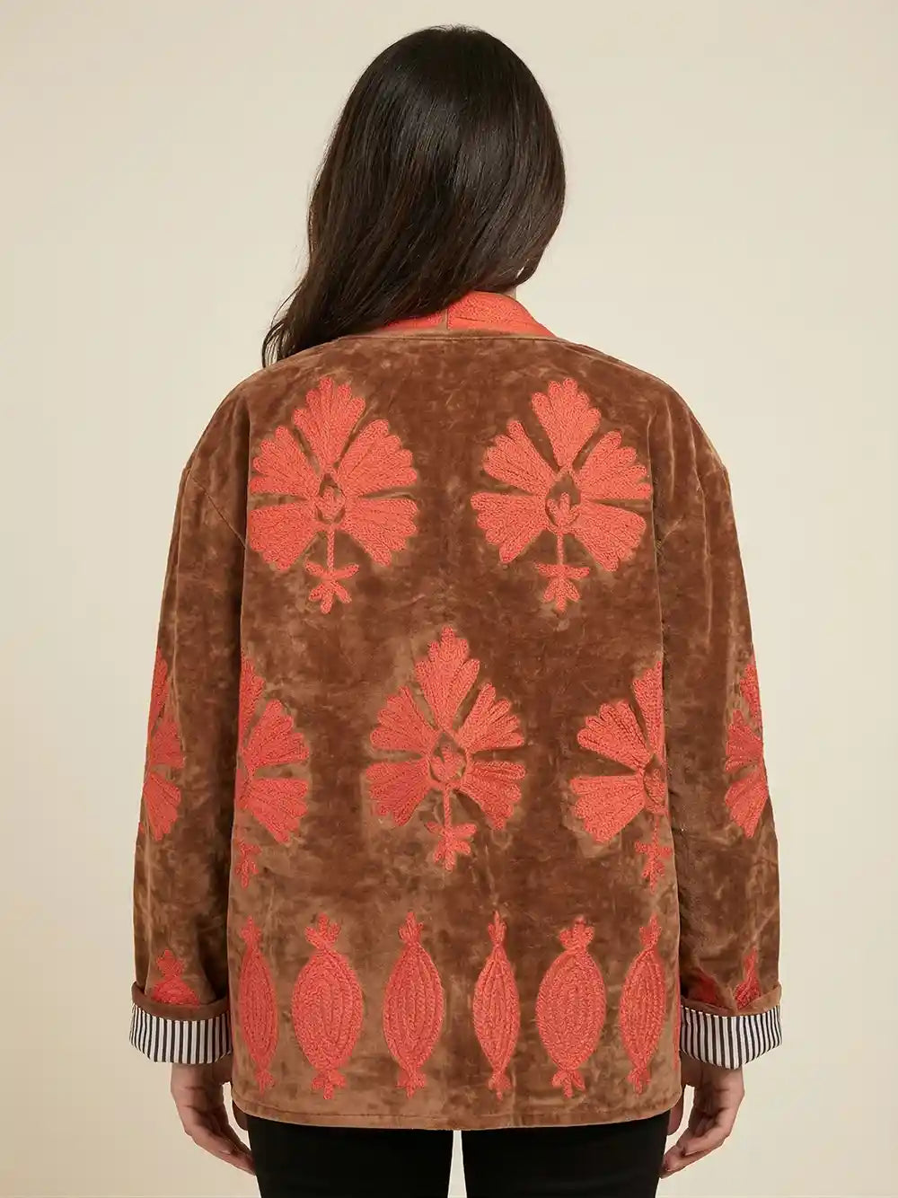 retro giacca ricamata velluto marrone ricami melograno