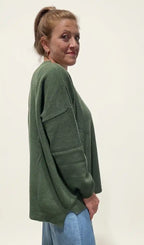 Maglione Oversize Girocollo in Cashmere Rigenerato - Verde Scuro