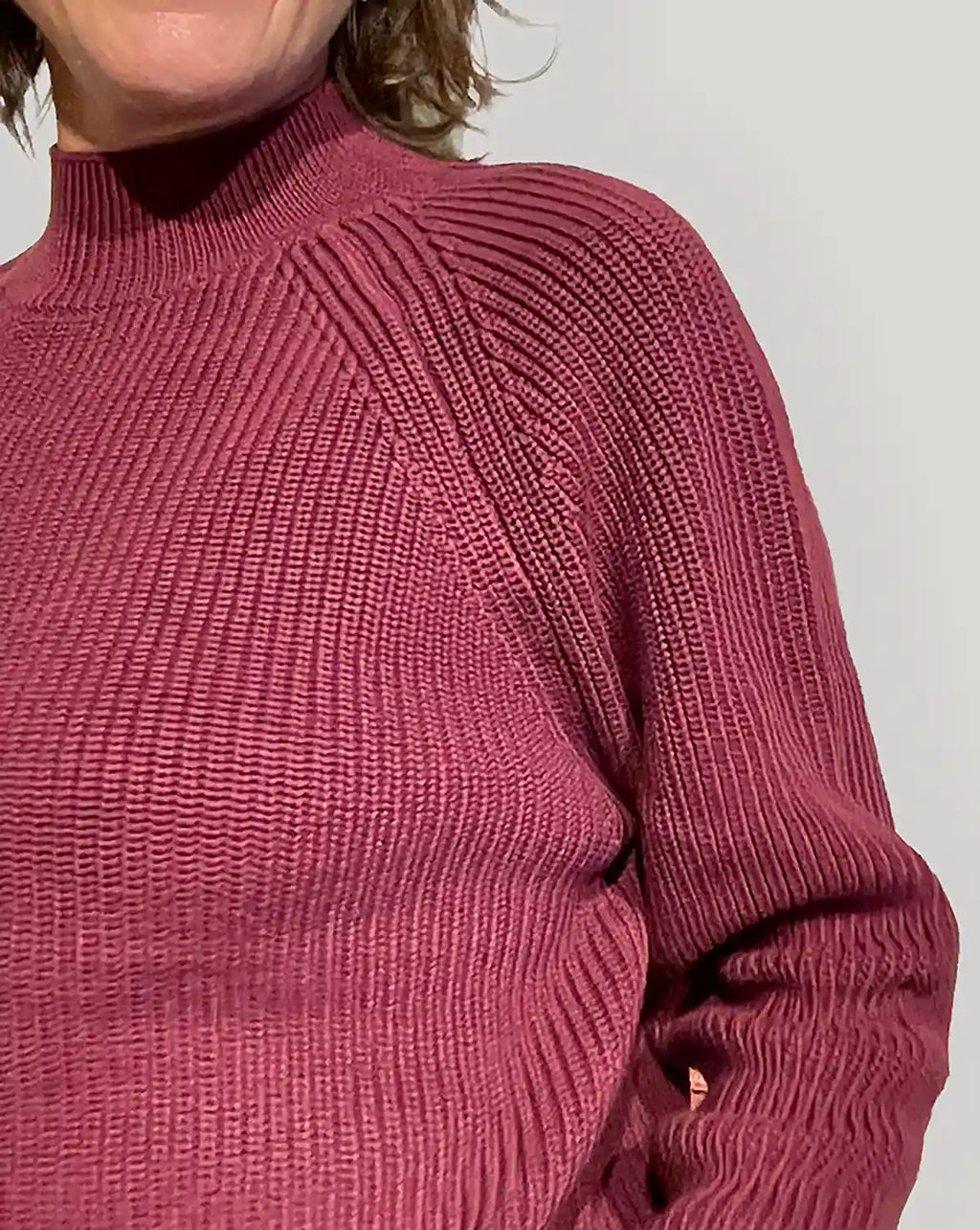 Maglione Donna a Lupetto in Cotone Biologico GOTS – Rosso Lampone